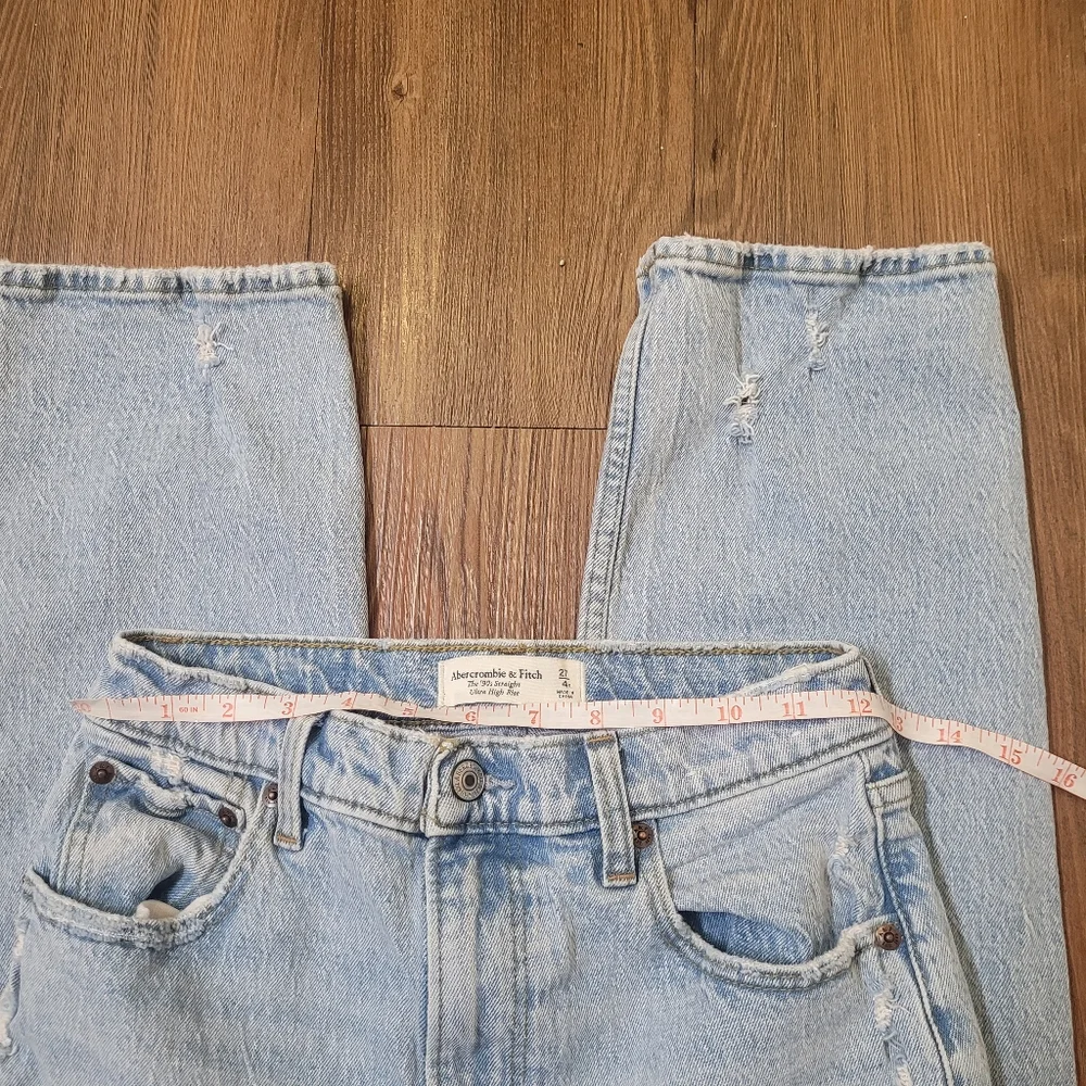 Abercrombie Light‎ Blue Denim Jeans used good condition for women zise 27.